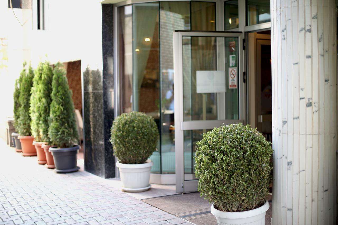 Bolero Hotel Ferizaj Exterior photo